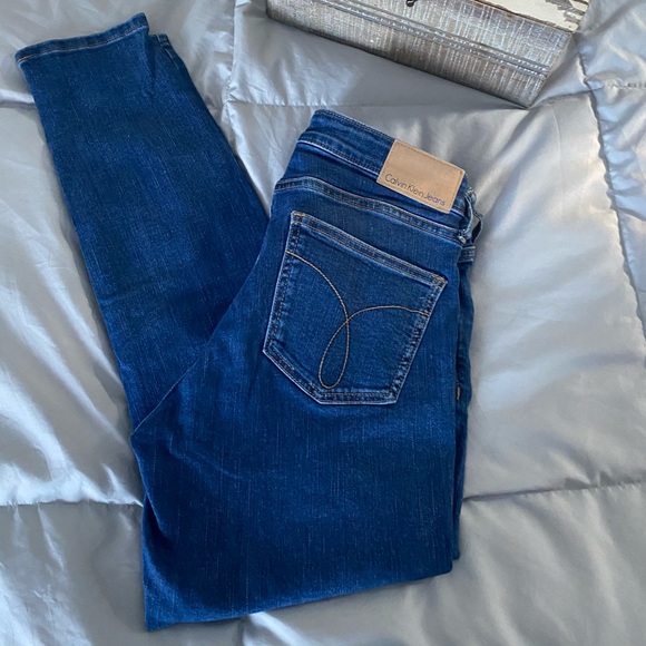 Calvin Klein Jeans - Picture 3 of 6